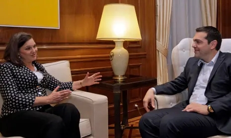 Victoria Nuland e Alexis Tsipras, marzo 2015